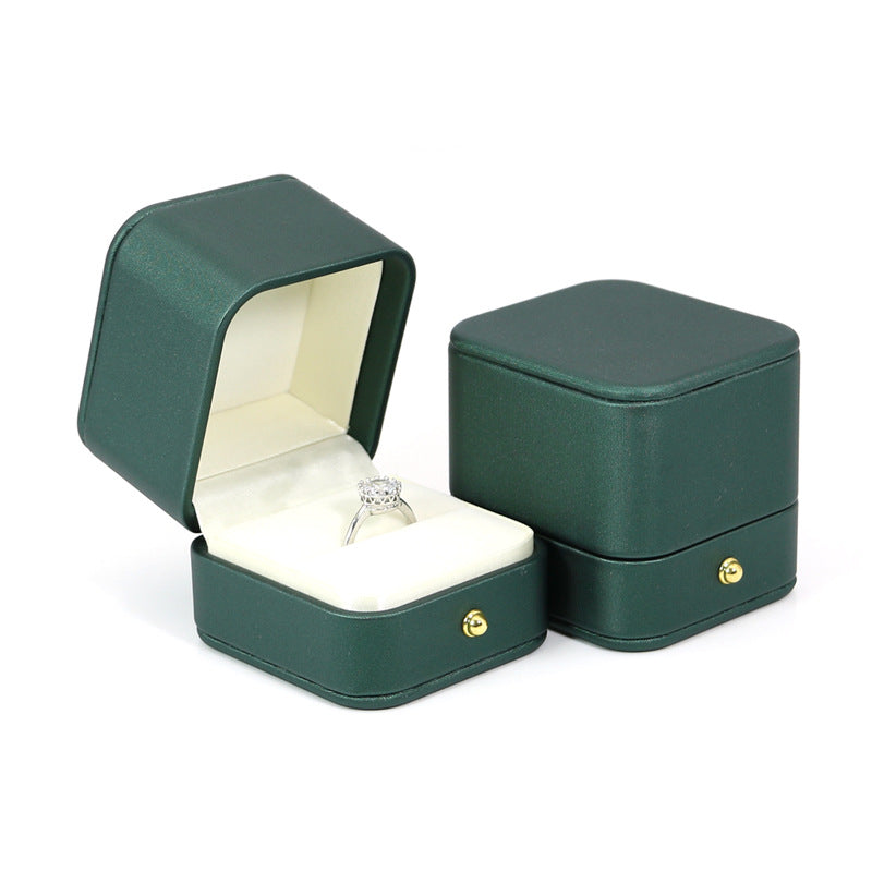 COFFRET CADEAU À BIJOUX EN CUIR PU DE HAUTE QUALITÉ (LOGO O)