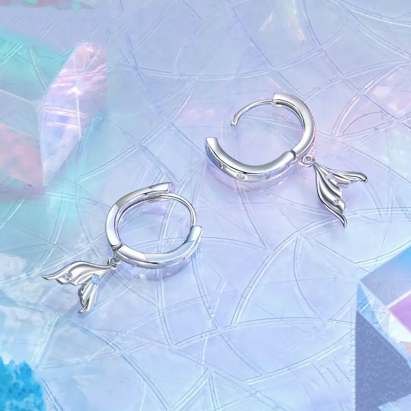 Boucles d'oreilles délicates plaquées or hypoallergéniques en forme de queue de poisson, cadeau SCE1744