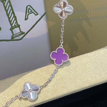 [Joyas Regalia] PULSERA TRÉBOL 5 MOTIVOS PÚRPURA VIOLETA PLATA