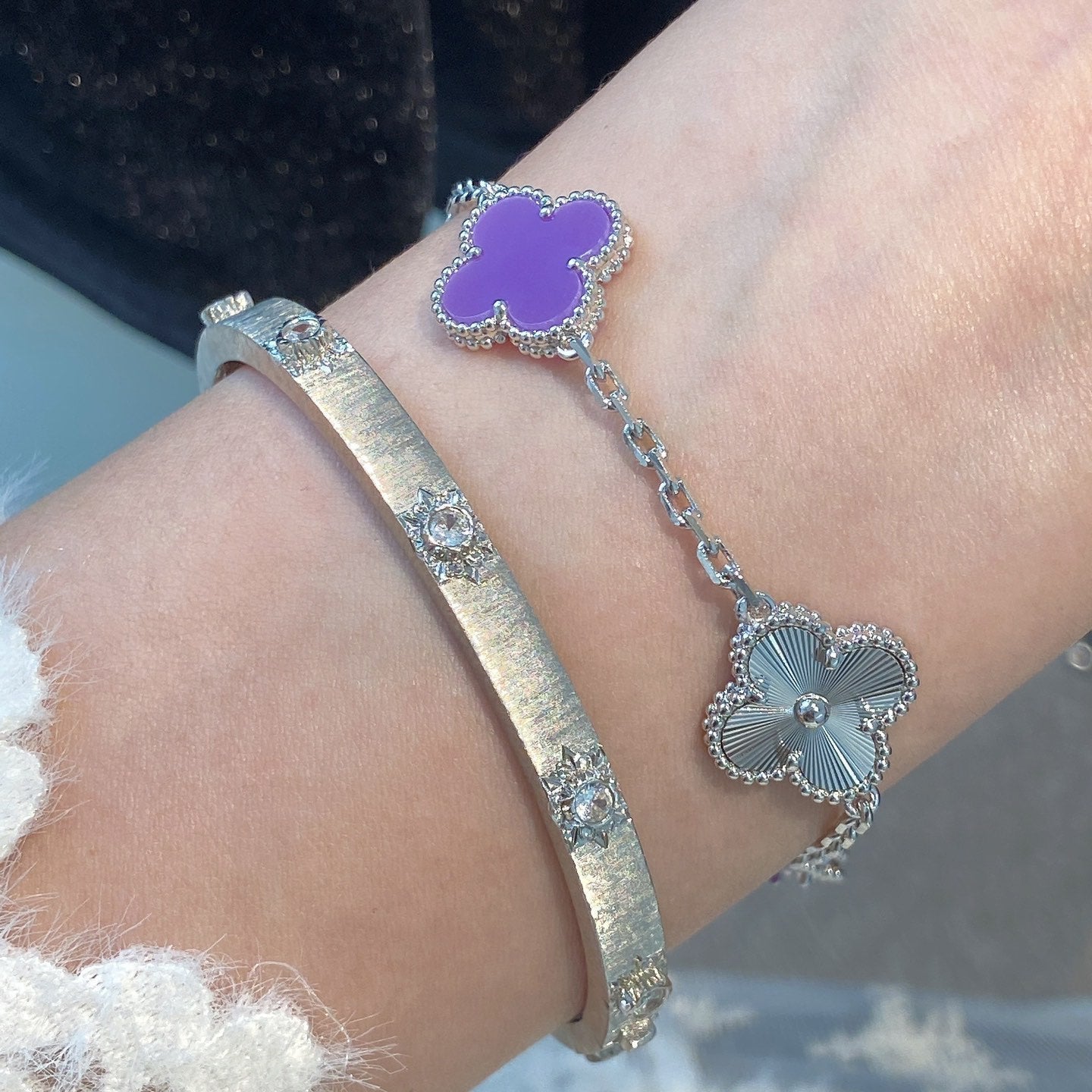 [Joyas Regalia] PULSERA TRÉBOL 5 MOTIVOS PÚRPURA VIOLETA PLATA