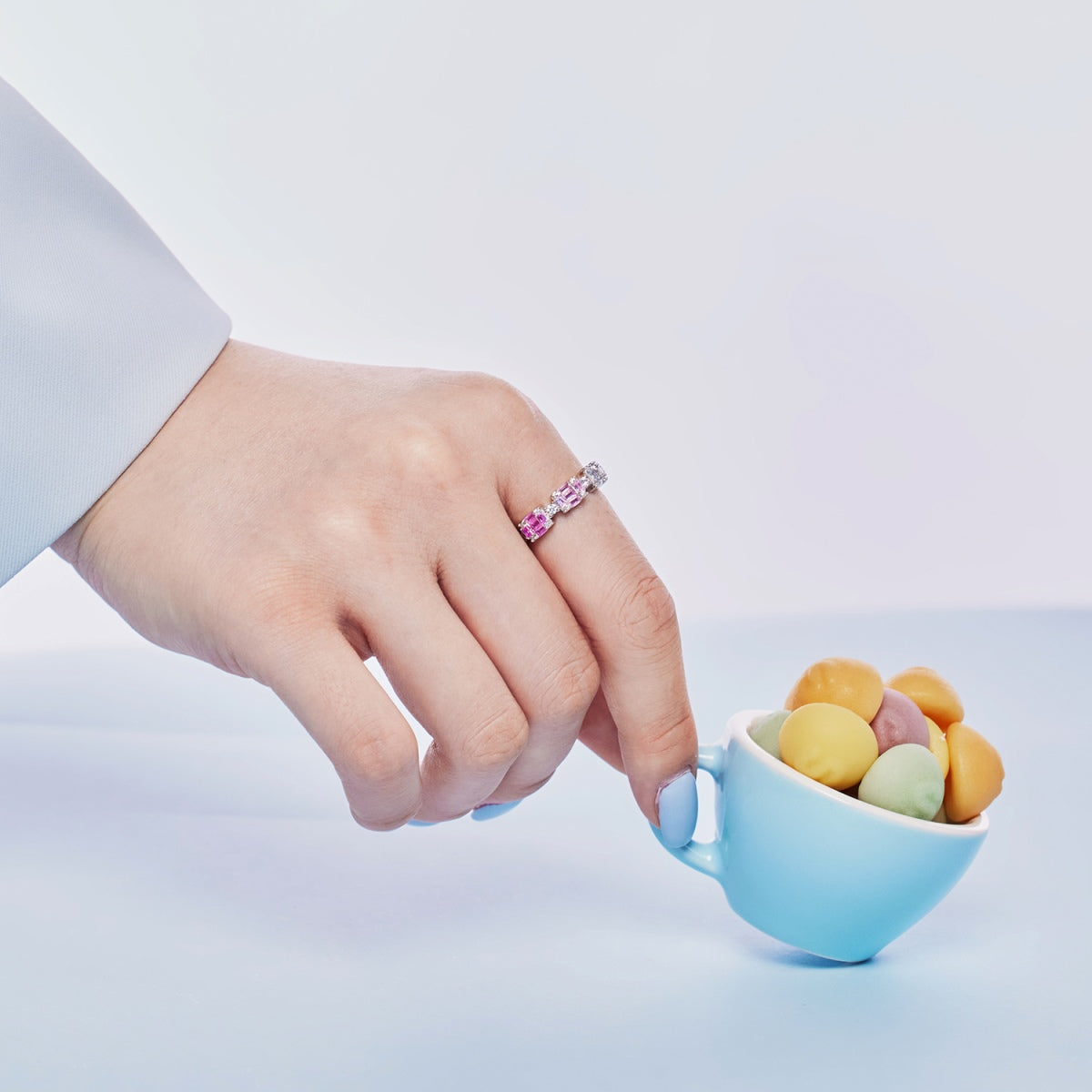 [Joyas Regalia] Anillo de fiesta único y colorido con corte esmeralda