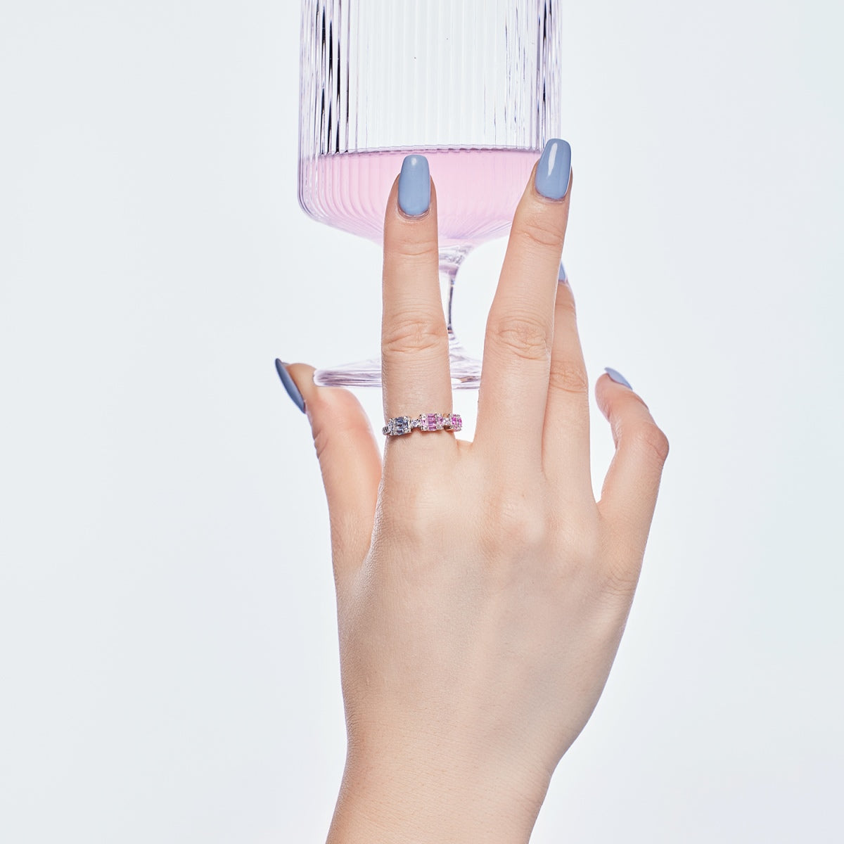 [Joyas Regalia] Anillo de fiesta único y colorido con corte esmeralda