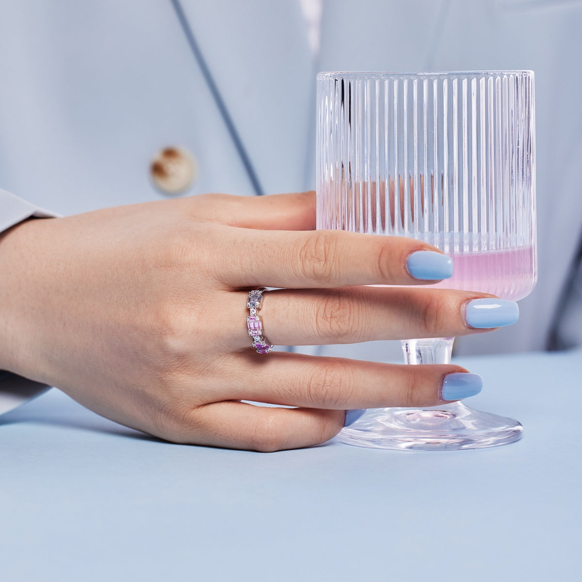 [Joyas Regalia] Anillo de fiesta único y colorido con corte esmeralda