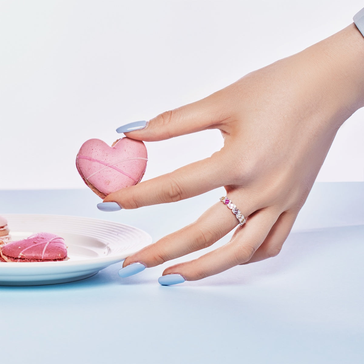 [Joyas Regalia] Anillo diario delicado con corte esmeralda vibrante
