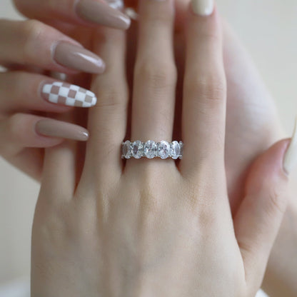 [Joyas Regalia] Anillo de tenis delicado con corte cojín alargado