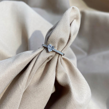 [Regalia jewelry]0.5 Carat CaratEternity Charming Heart Shape Lover Ring