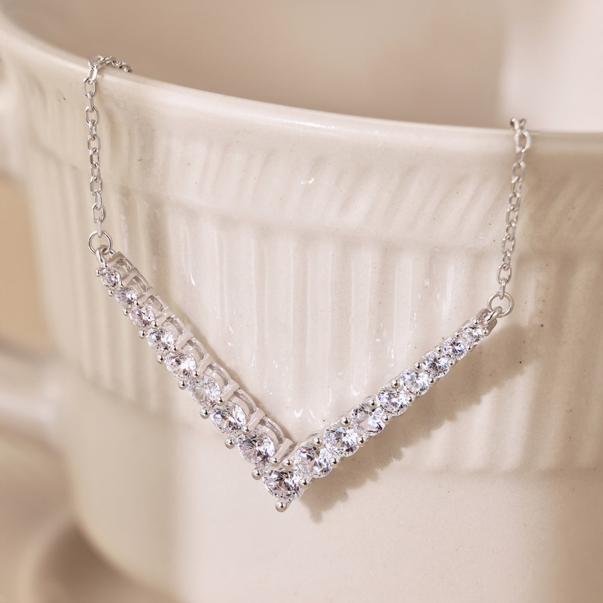 [Bijoux Regalia] Collier rond orné