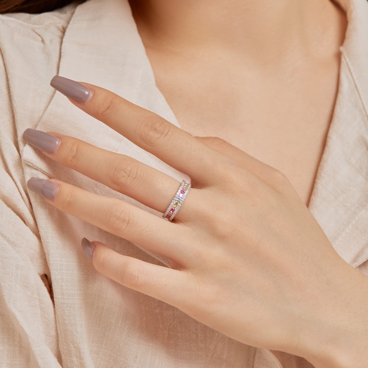 [Joyas Regalia] Anillo diario delicado y colorido con corte redondo