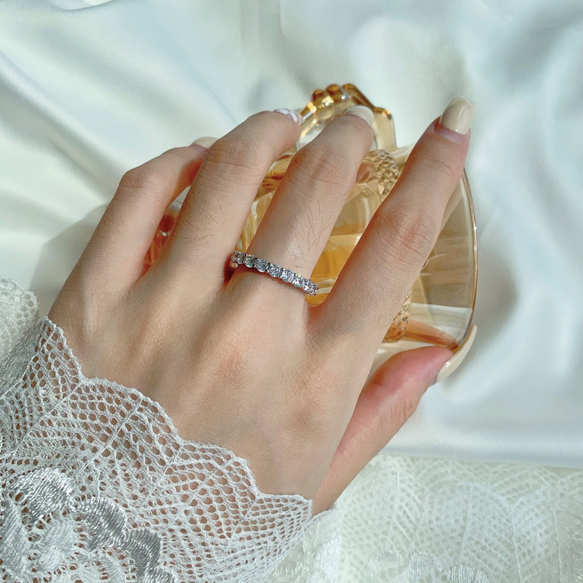 [Joyas Regalia] Anillo de tenis de corte redondo brillante