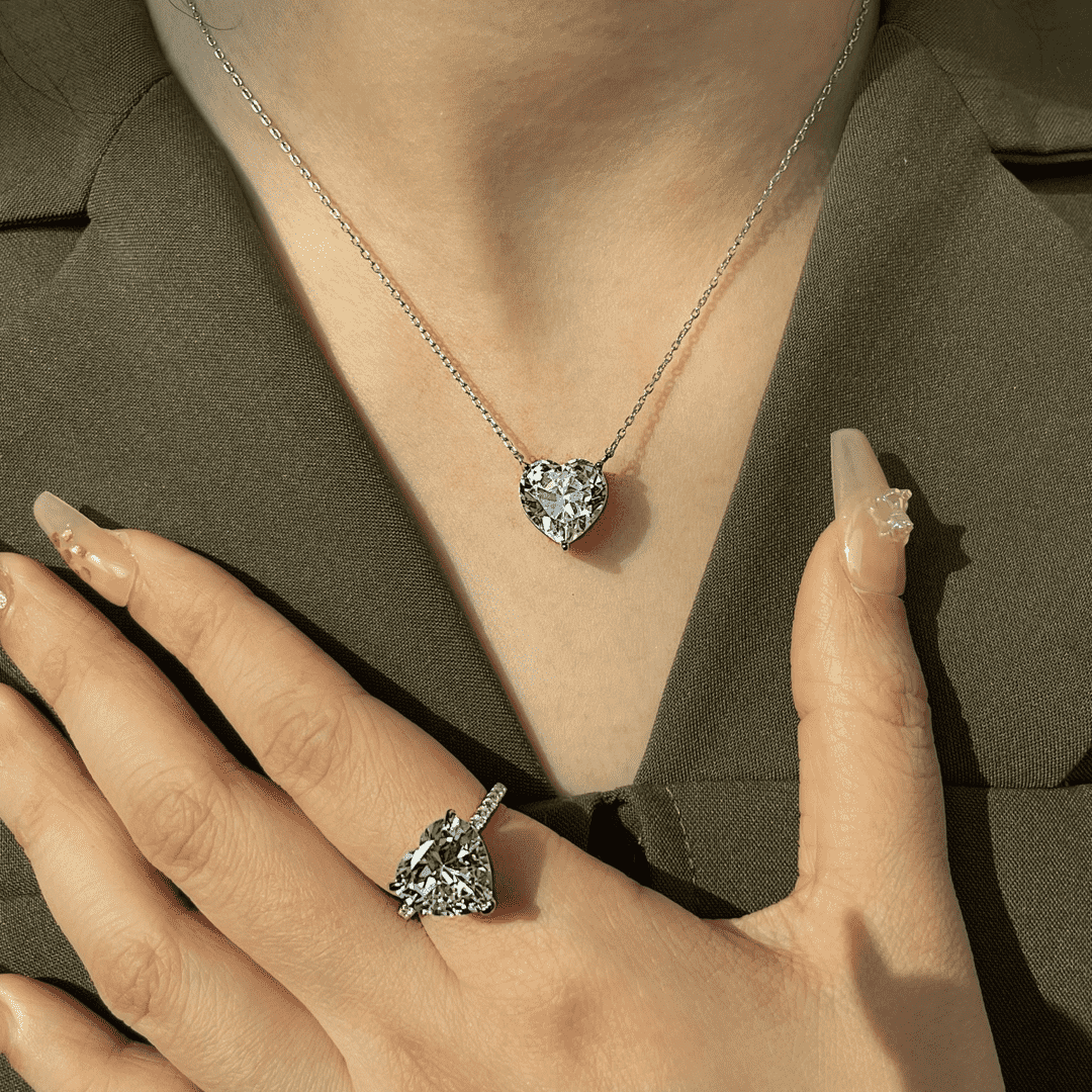 [Regalia jewelry]6.0 carat Radiant Heart Shape Necklace