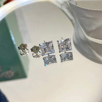 [Joyas Regalia]Pendientes con forma cuadrada ornamentada