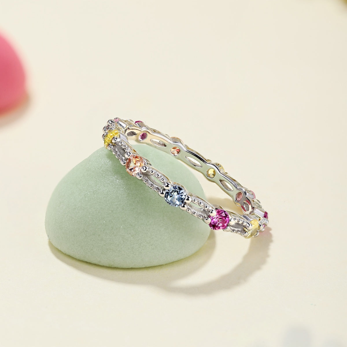 [Joyas Regalia] Anillo de tenis de corte redondo brillante y colorido