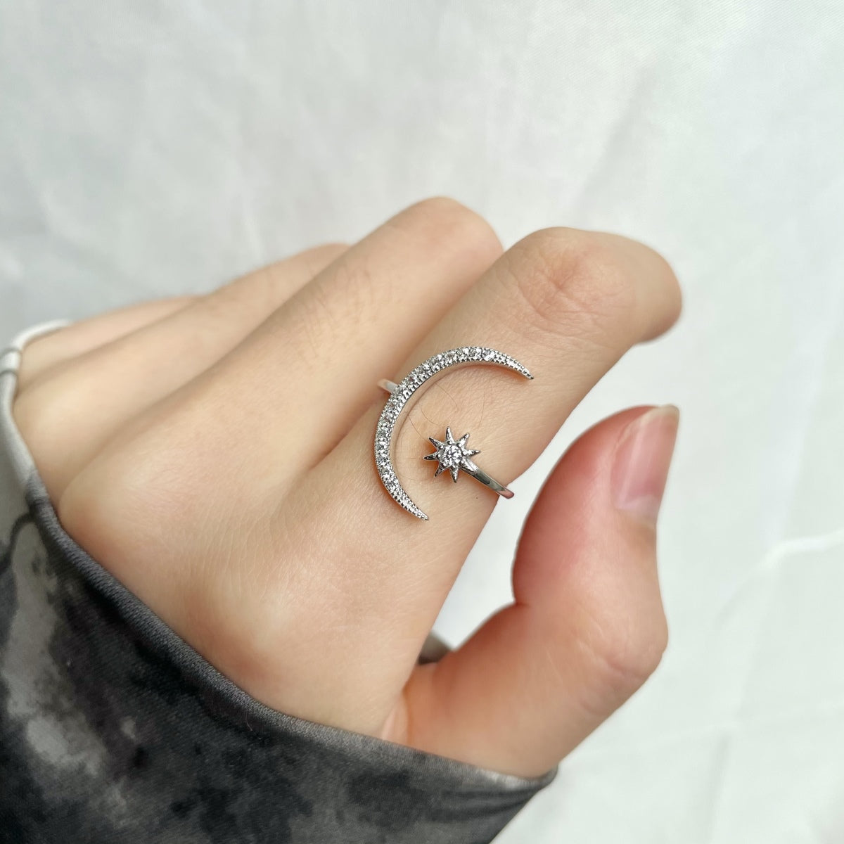 [Joyas Regalia] Anillo de luna y estrella de la eternidad