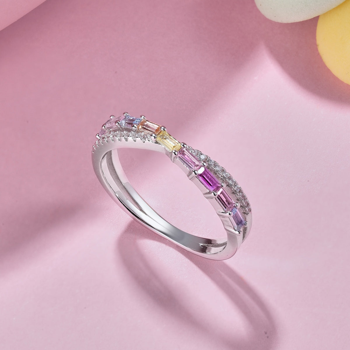[Joyas Regalia] Anillo de fiesta con corte radiante, elegante y energético