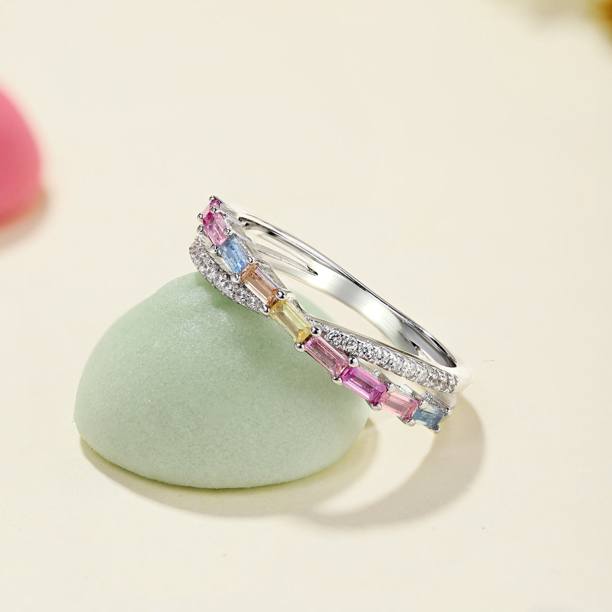 [Joyas Regalia] Anillo de fiesta con corte radiante, elegante y energético