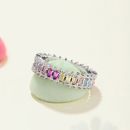 [Joyas Regalia] Anillo de cóctel con corte esmeralda adornado y llamativo