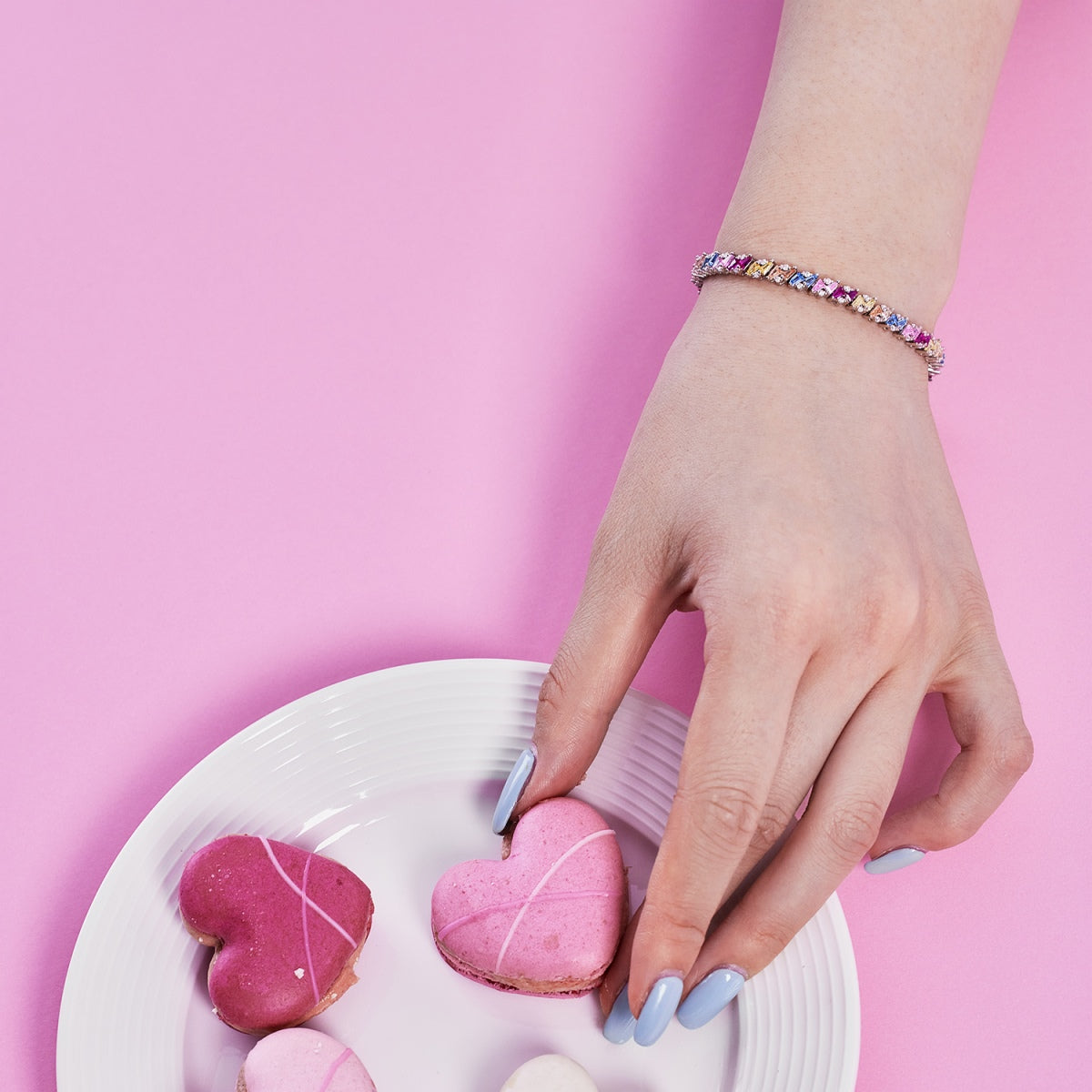 [Bijoux Regalia] Bracelet de fête orné et scintillant à plusieurs coupes