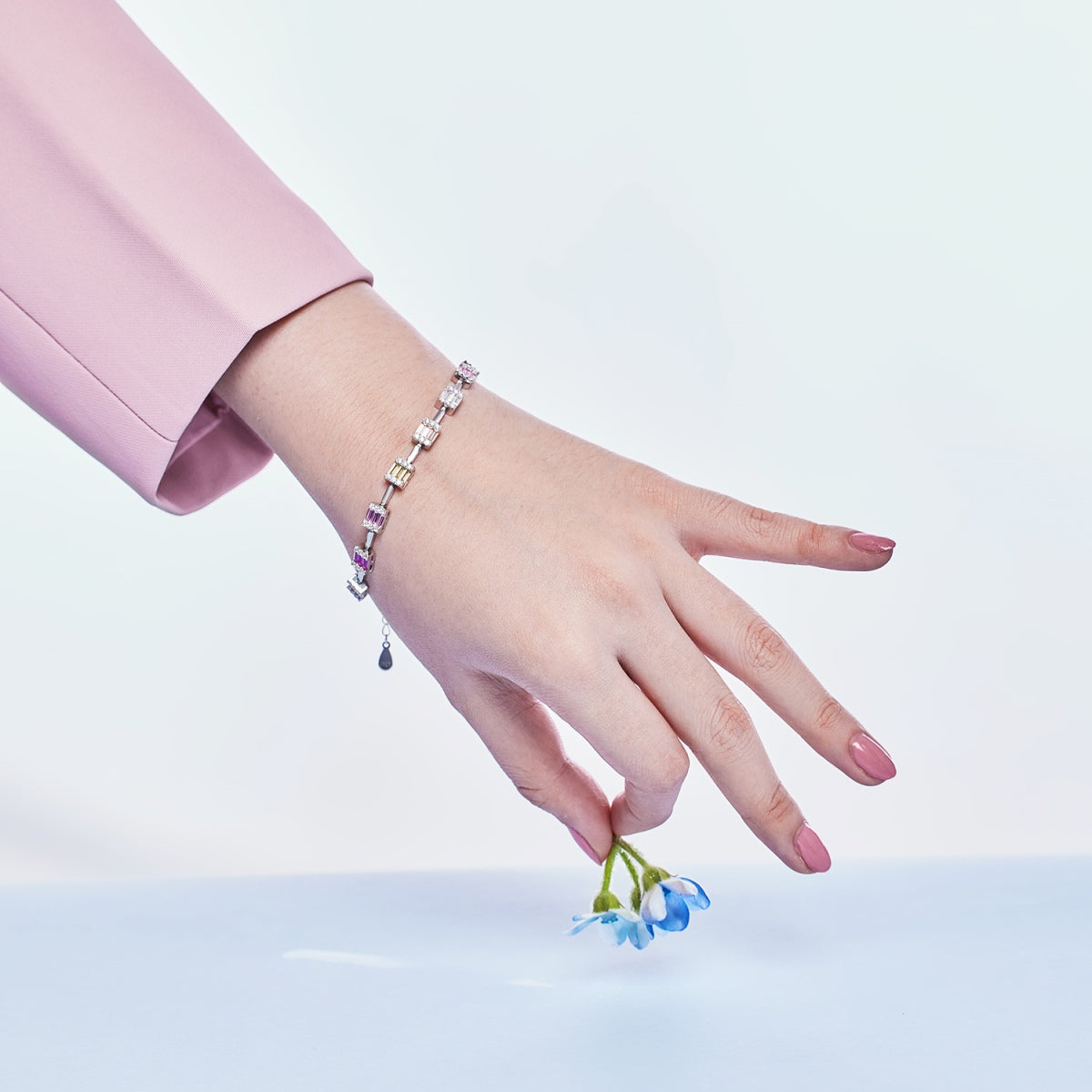 [Bijoux Regalia] Bracelet quotidien délicat et charmant taille émeraude