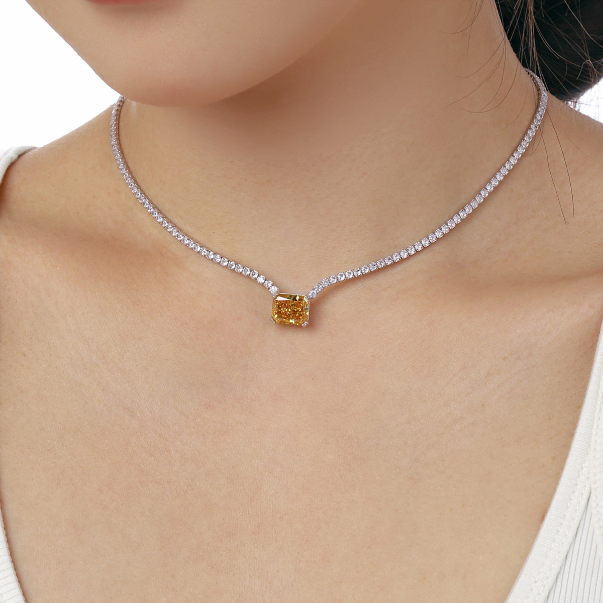 [Regalia jewelry]4.0 Carat Elegant Radiant Cut Necklace
