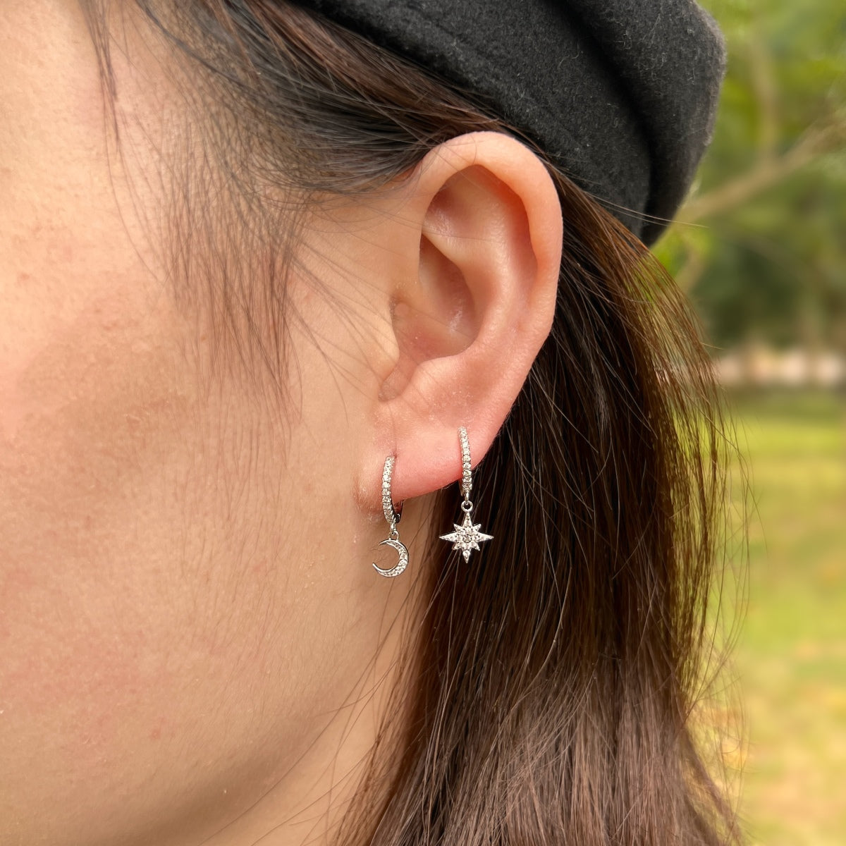 [Joyas Regalia]Pendientes asimétricos de estrella y luna