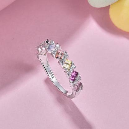 [Joyas Regalia] Anillo diario delicado con corte esmeralda vibrante