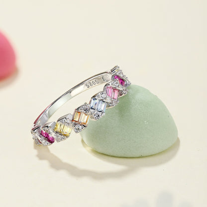 [Joyas Regalia] Anillo diario delicado con corte esmeralda vibrante