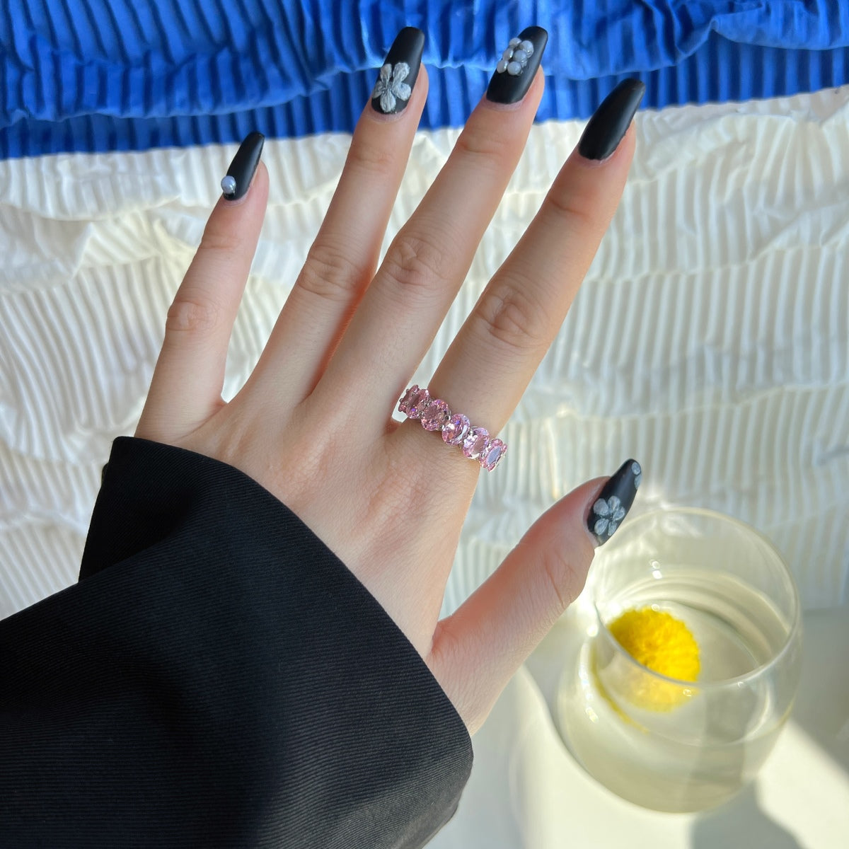 [Joyas Regalia] Anillo de tenis delicado con corte cojín alargado