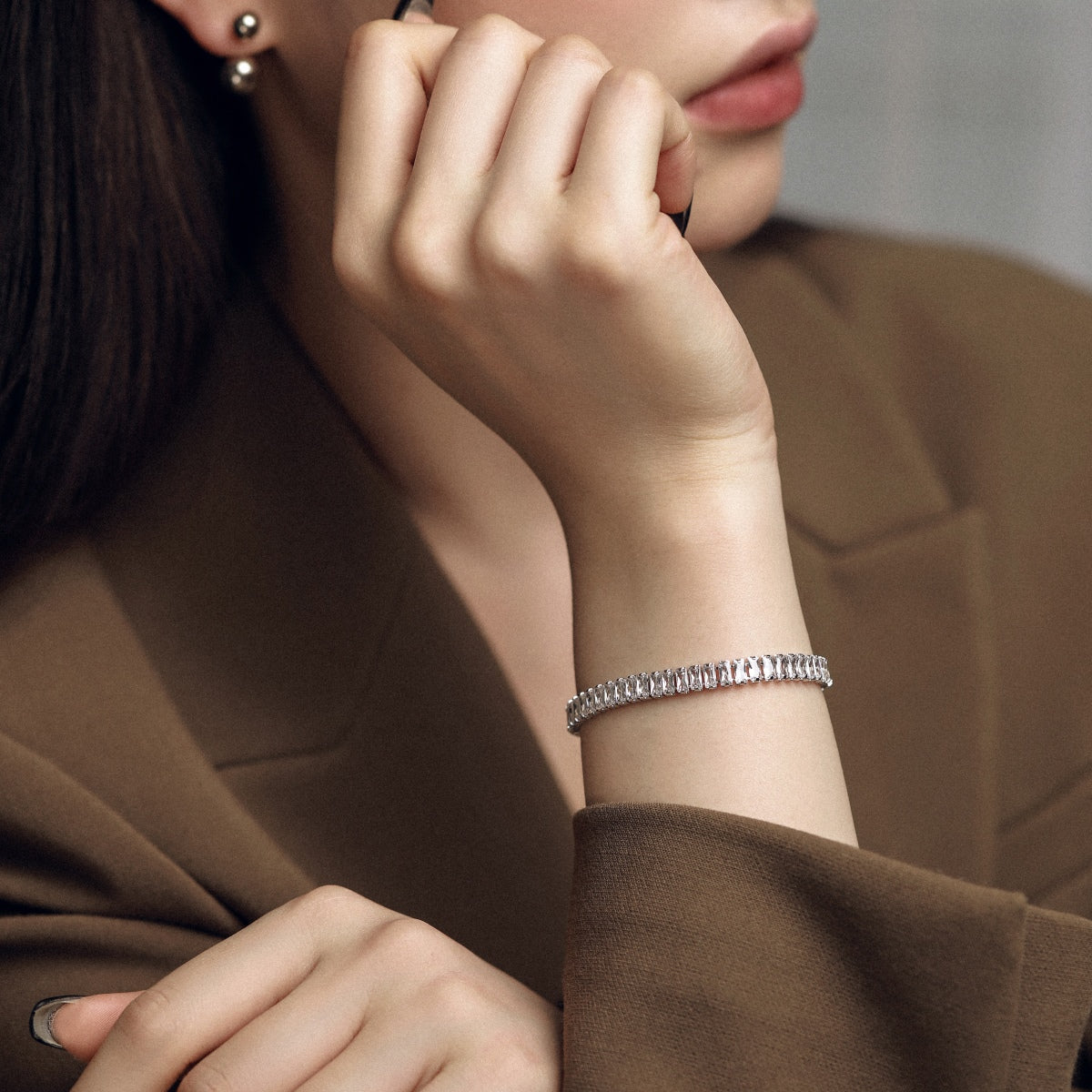 [Bijoux Regalia] Bracelet quotidien exquis taille émeraude