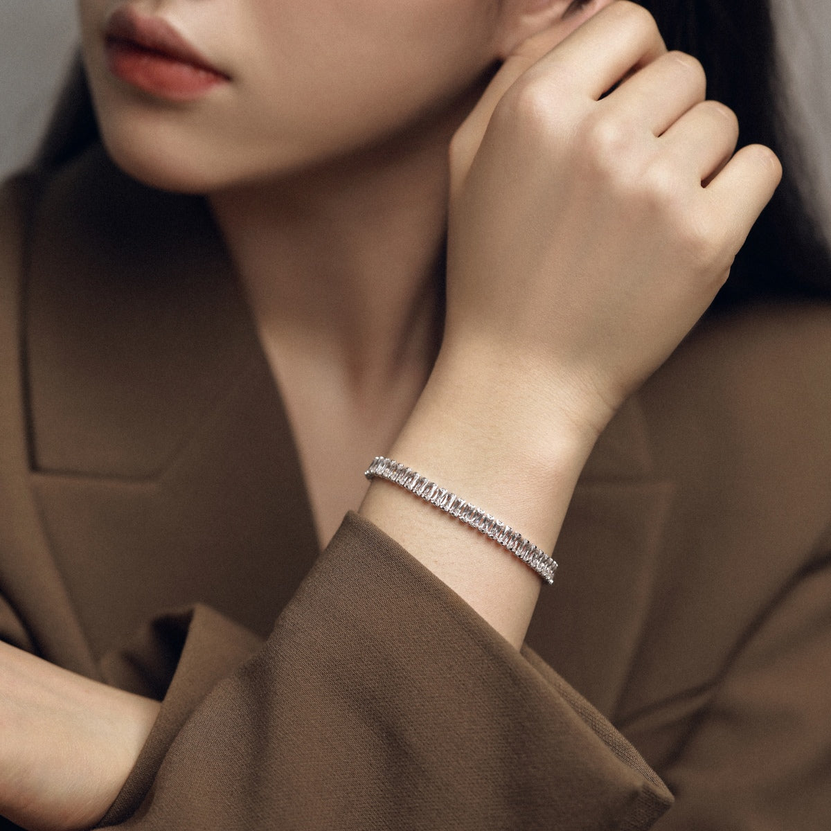 [Bijoux Regalia] Bracelet quotidien exquis taille émeraude