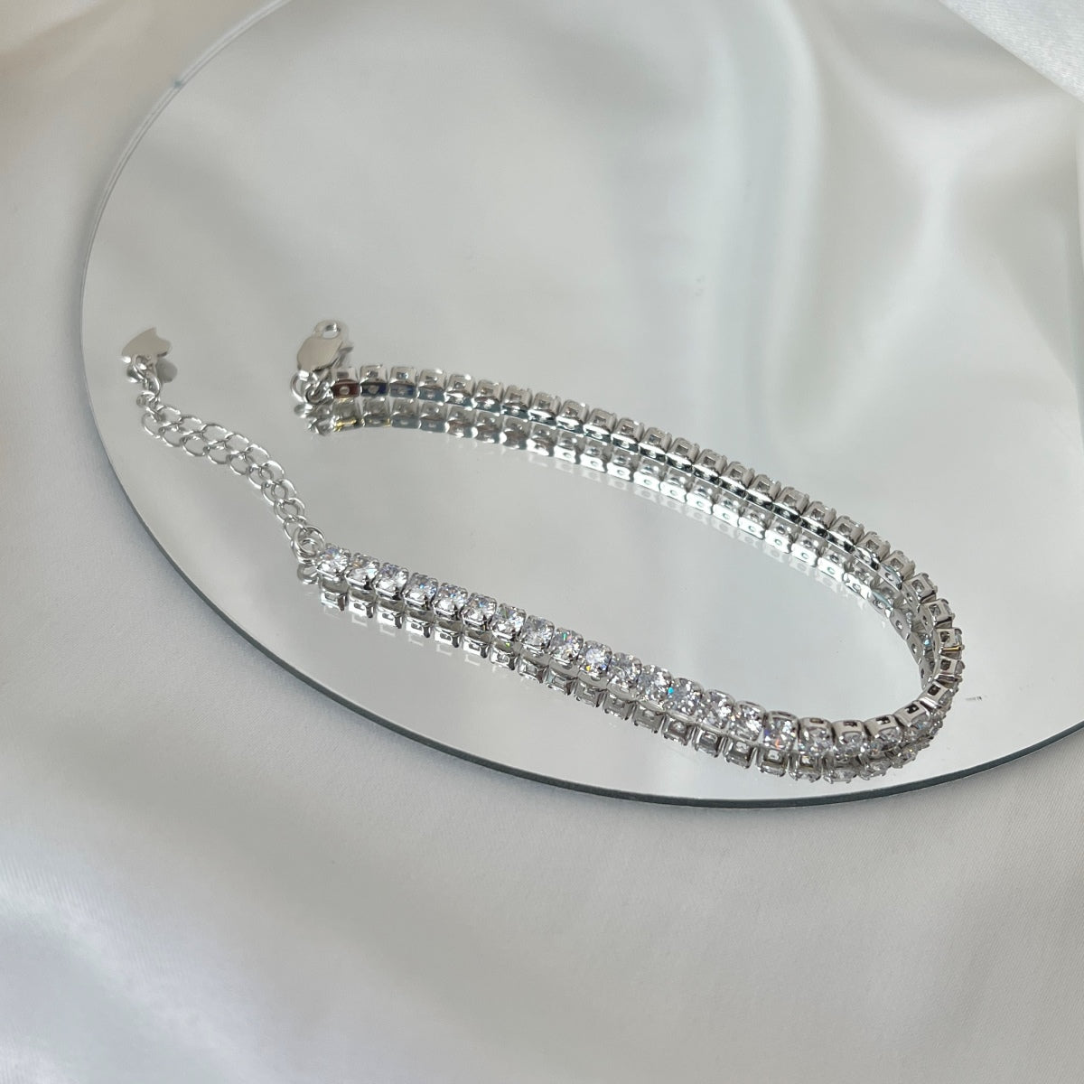 [Bijoux Regalia] Bracelet quotidien scintillant à taille ronde