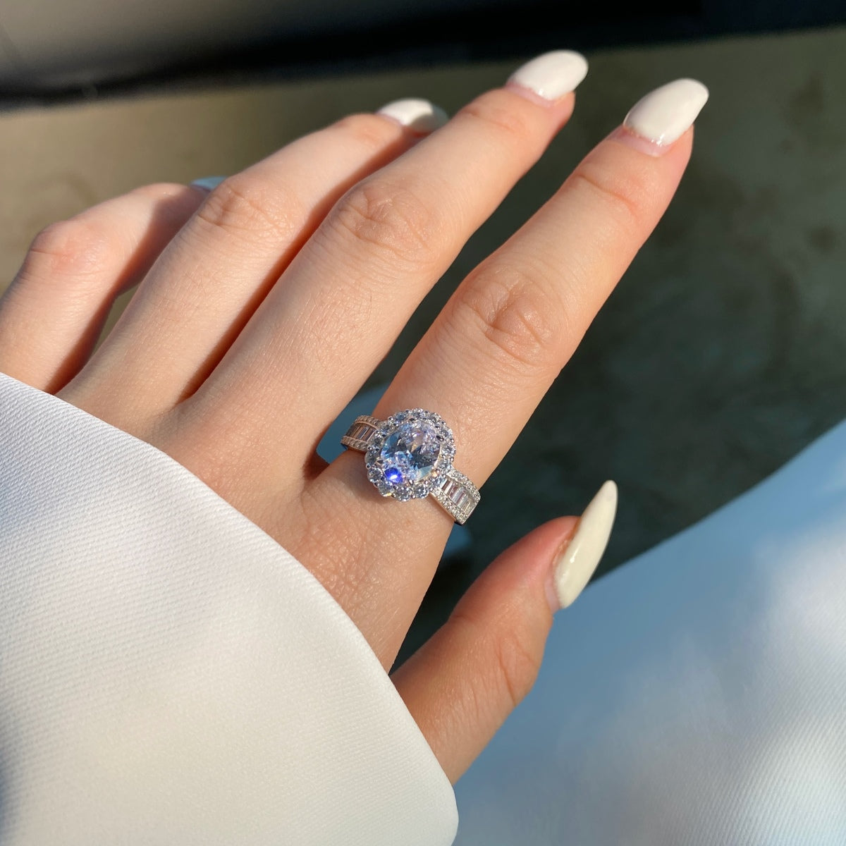 [Regalia jewelry]1.5 Carat Dazzling Charming Oval Cut Banquet Ring