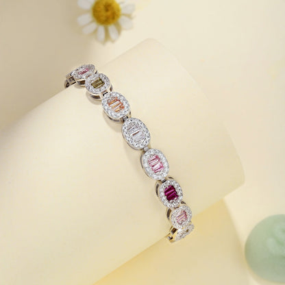 [Bijoux Regalia] Bracelet quotidien exquis en émeraude taillée ornée
