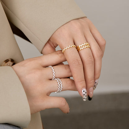 [Joyas Regalia] Anillo diario delicado y encantador con forma de ola