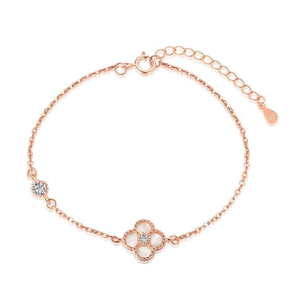 [Bijoux Regalia] Bracelet délicat trèfle à quatre feuilles
