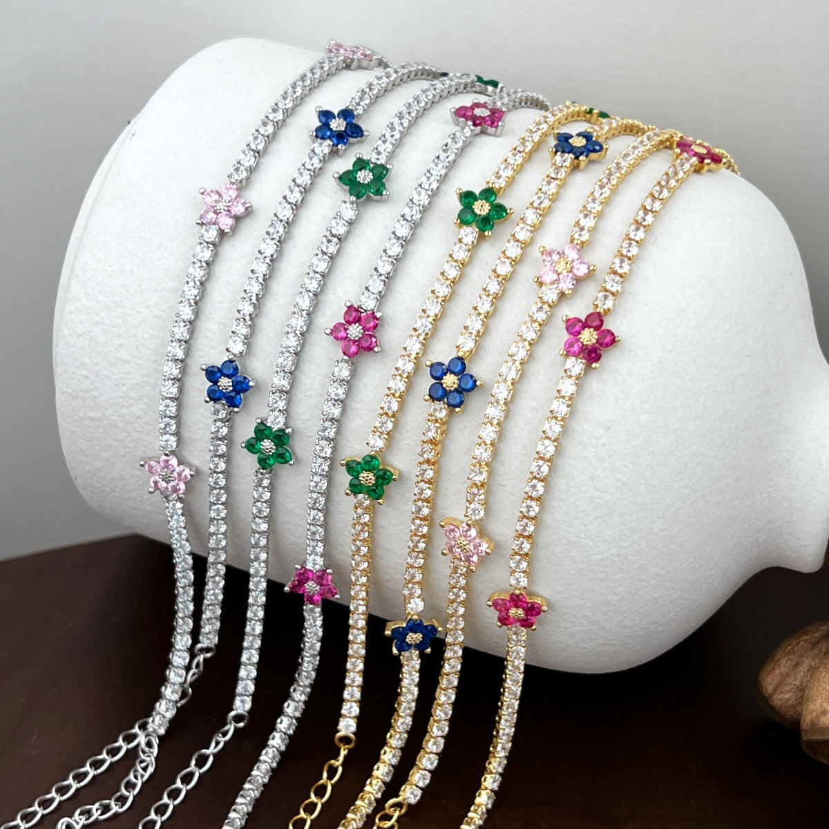 [Bijoux Regalia] Bracelet tennis en forme de fleur scintillante
