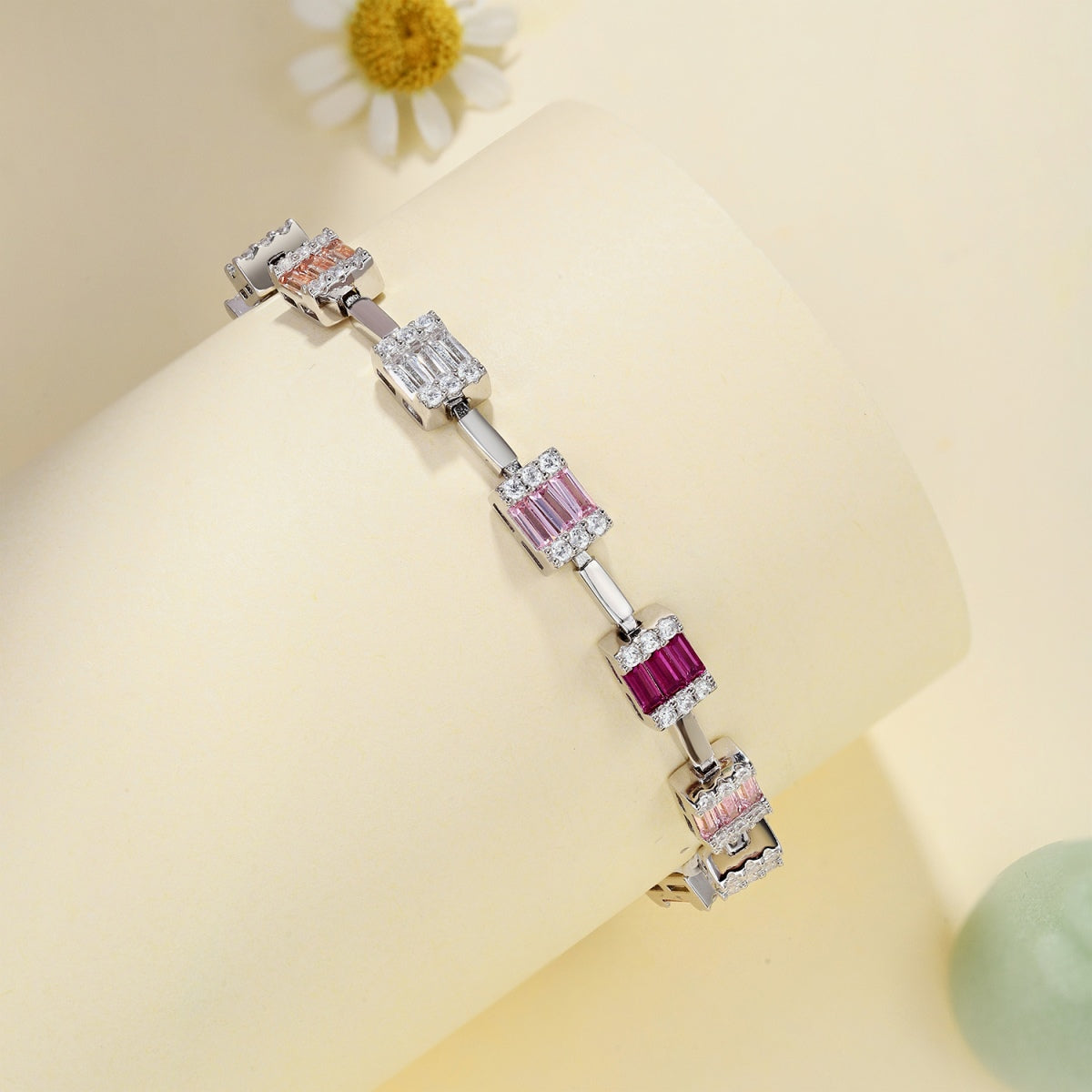 [Bijoux Regalia] Bracelet quotidien délicat et charmant taille émeraude