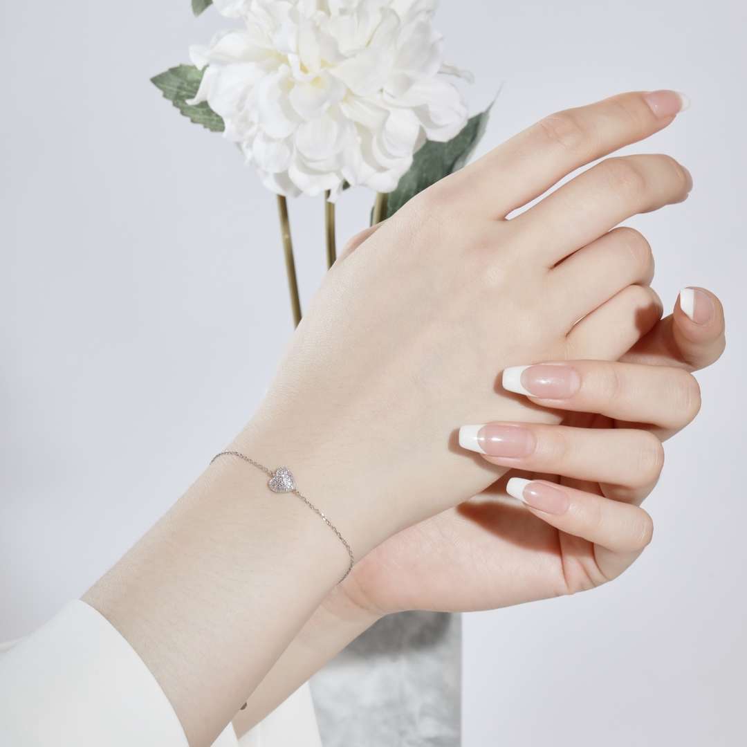 [Bijoux Regalia] Bracelet en forme de cœur doux et polyvalent