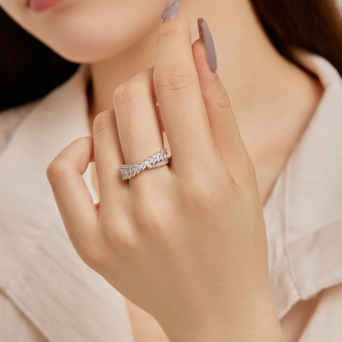 [Joyas Regalia] Anillo diario único y colorido con corte marquesa