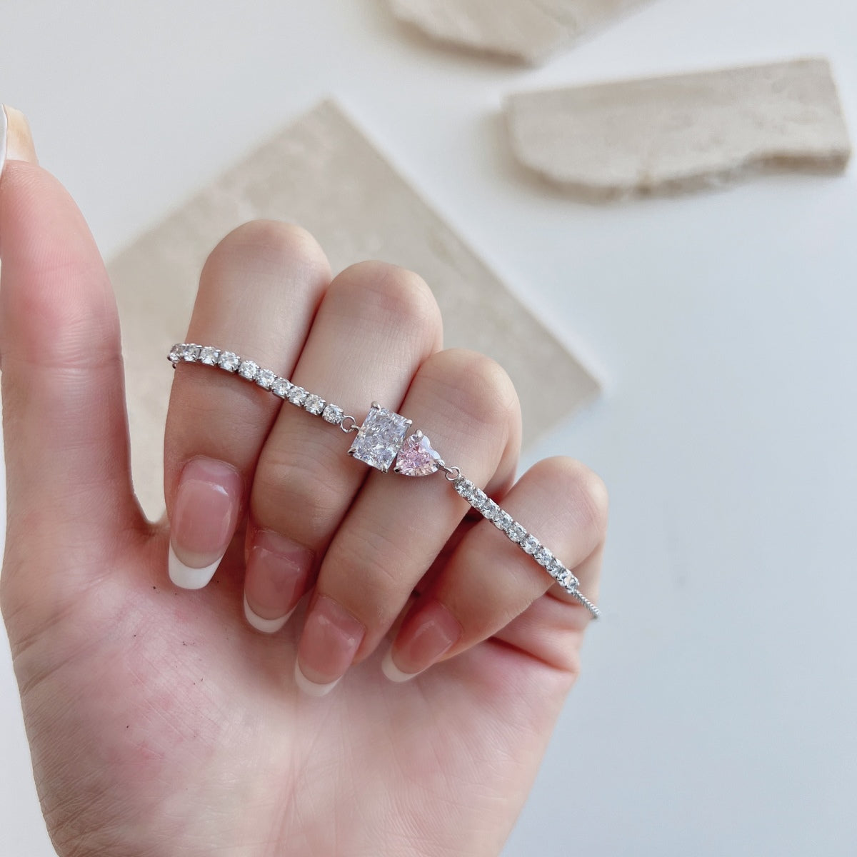 [Bijoux Regalia] Bracelet amoureux multi-formes unique et éblouissant