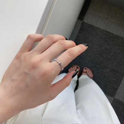 [Joyas Regalia] Anillo diario único con corte trapezoidal