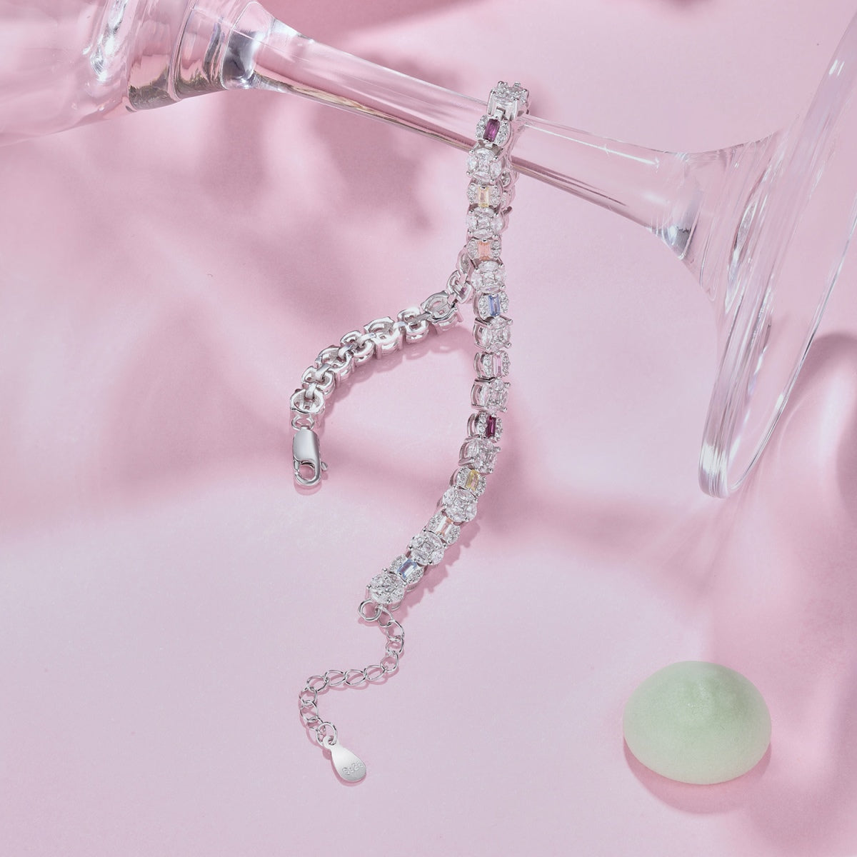 [Bijoux Regalia] Bracelet quotidien multi-coupes éblouissant et radieux