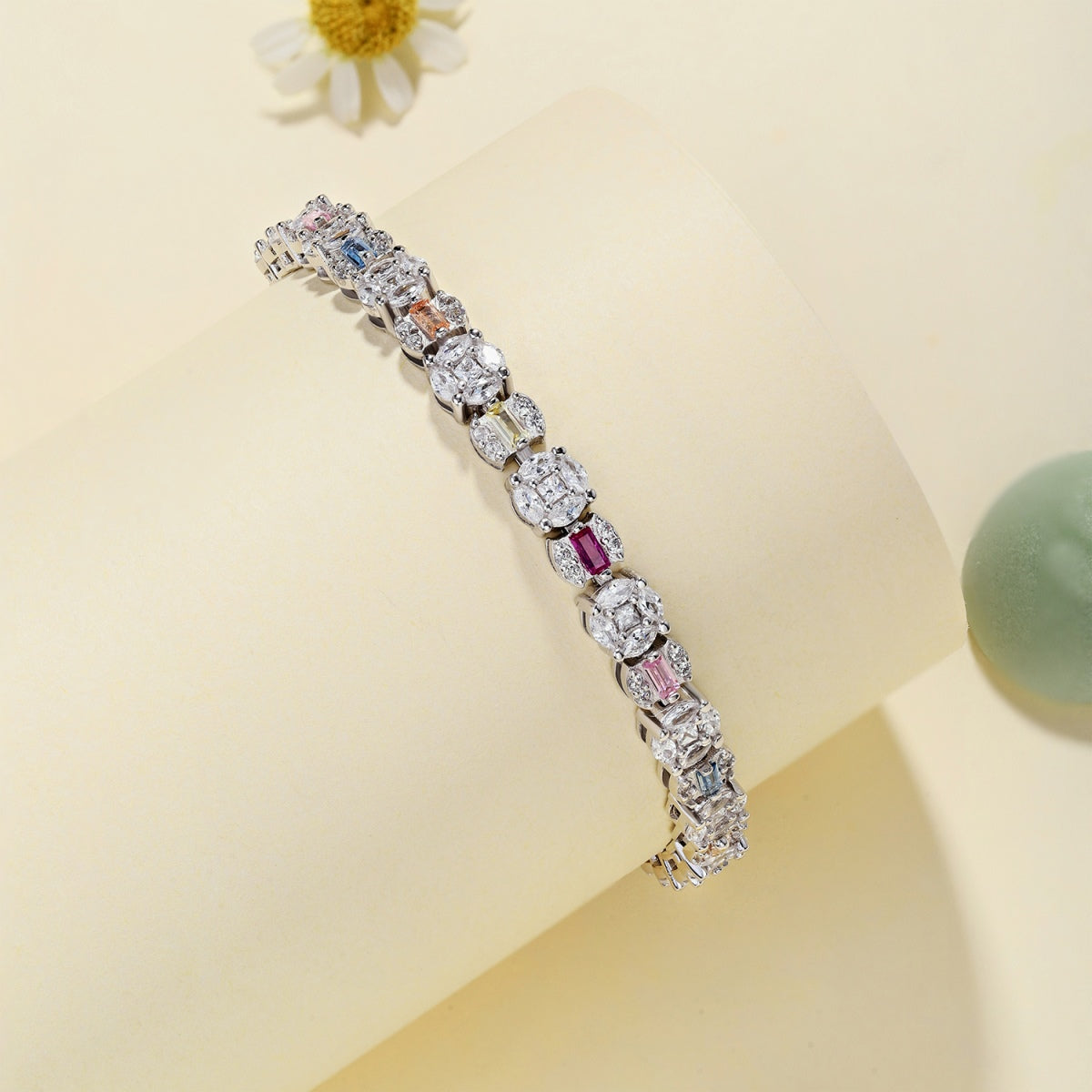 [Bijoux Regalia] Bracelet quotidien multi-coupes éblouissant et radieux