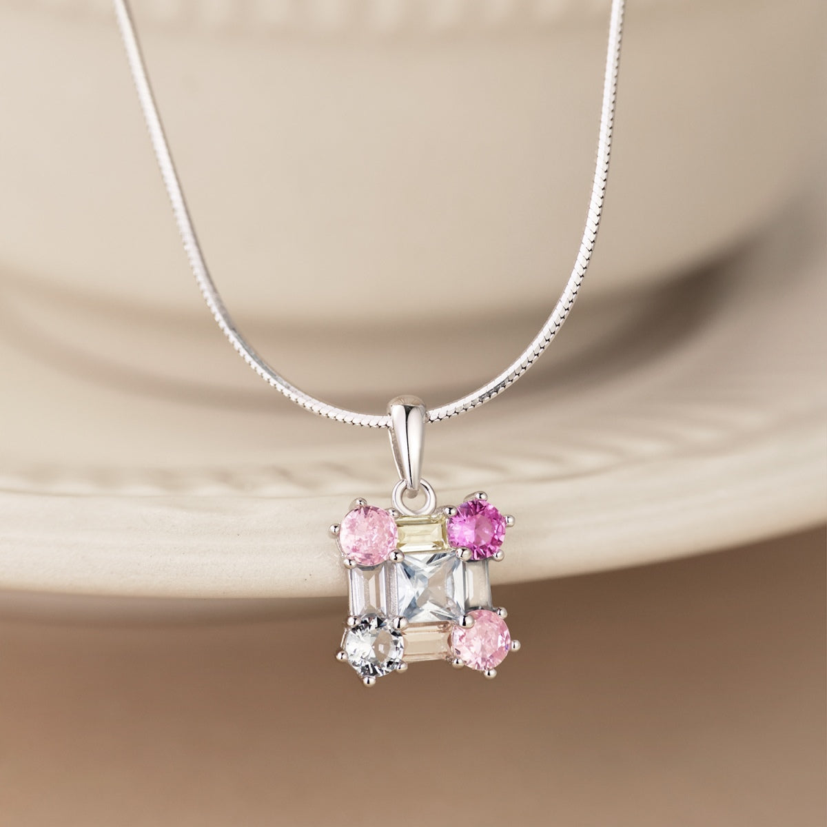 [Joyas Regalia] Precioso collar multicolor