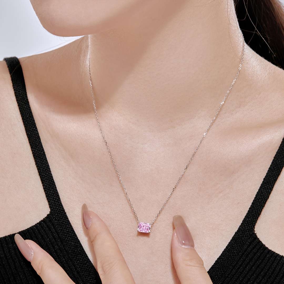 [Bijoux Regalia] Collier coloré de forme carrée luxueuse