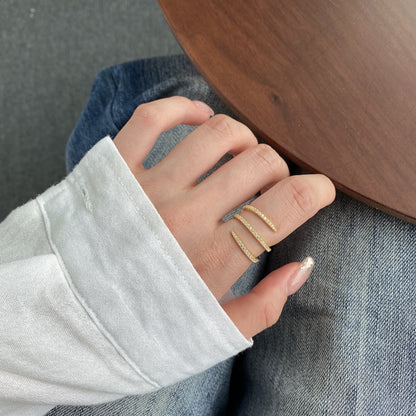 [Joyas Regalia] Anillo diario único y vibrante con enredos
