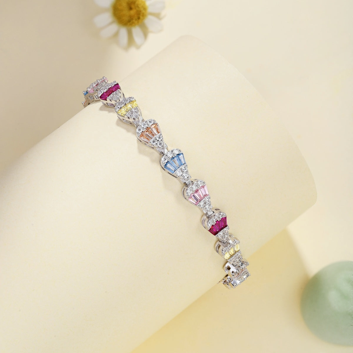 [Bijoux Regalia] Bracelet quotidien en forme de goutte d'eau rayonnante