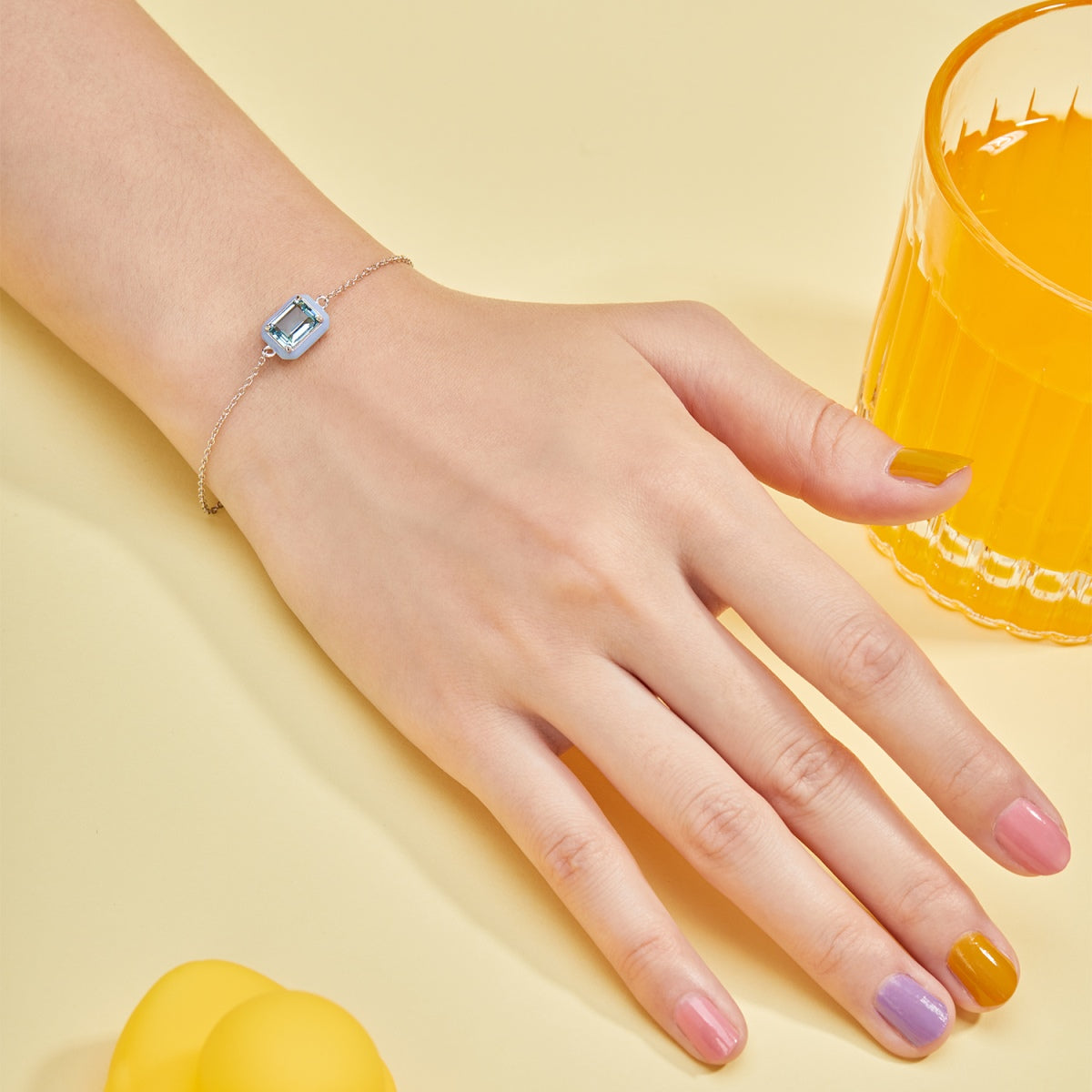 [Bijoux Regalia] Bracelet quotidien en émeraude colorée scintillante de 2,0 carats