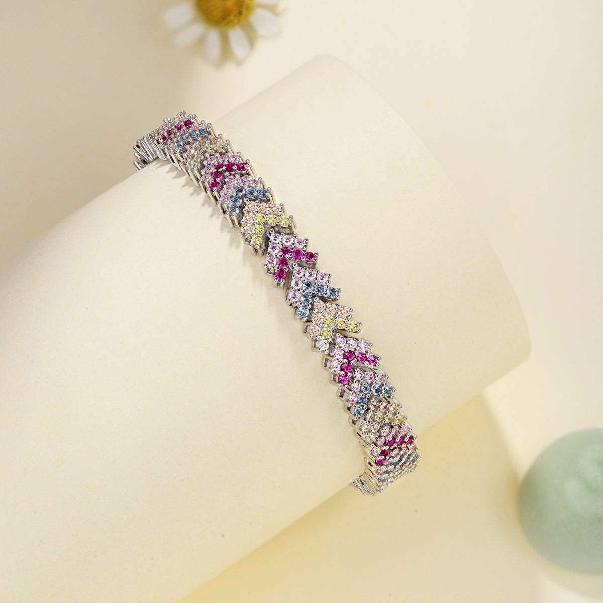 [Bijoux Regalia] Bracelet de fête rond scintillant et orné