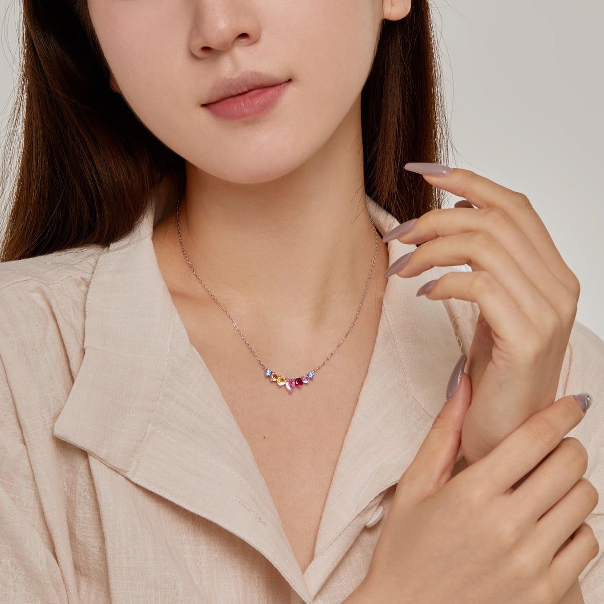 [Joyas Regalia] Delicado collar de corazón colorido