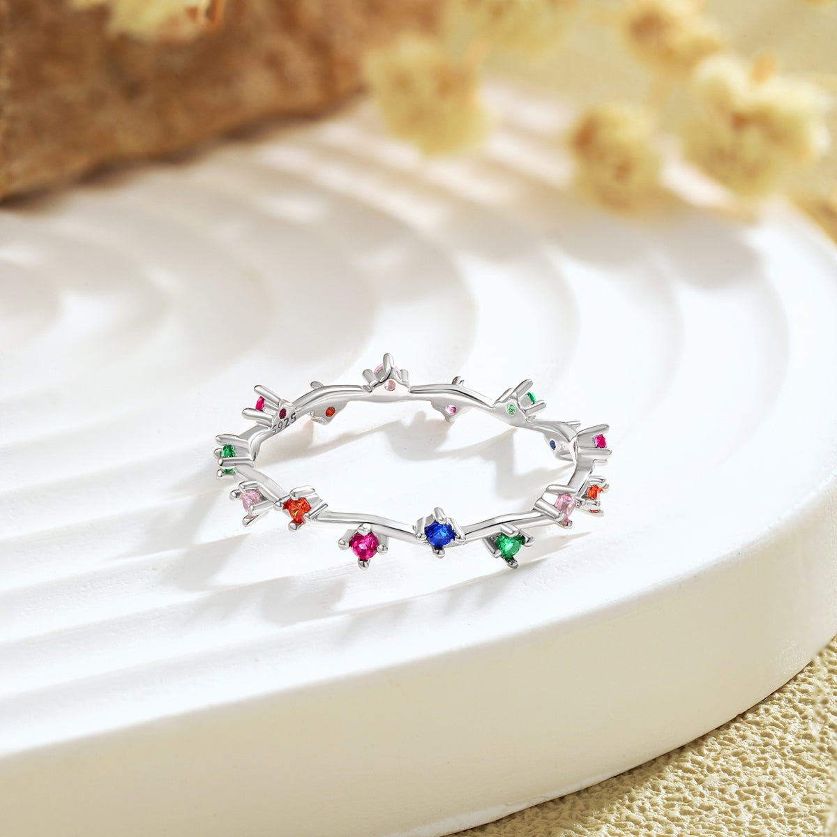 [Joyas Regalia] Anillo diario radiante y colorido de corte redondo